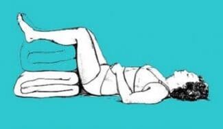 poza krūšu kurvja osteohondrozes saasināšanās laikā